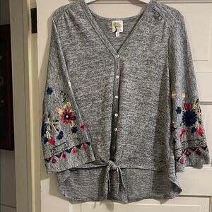 Gray Knit Top with Floral Embroidery